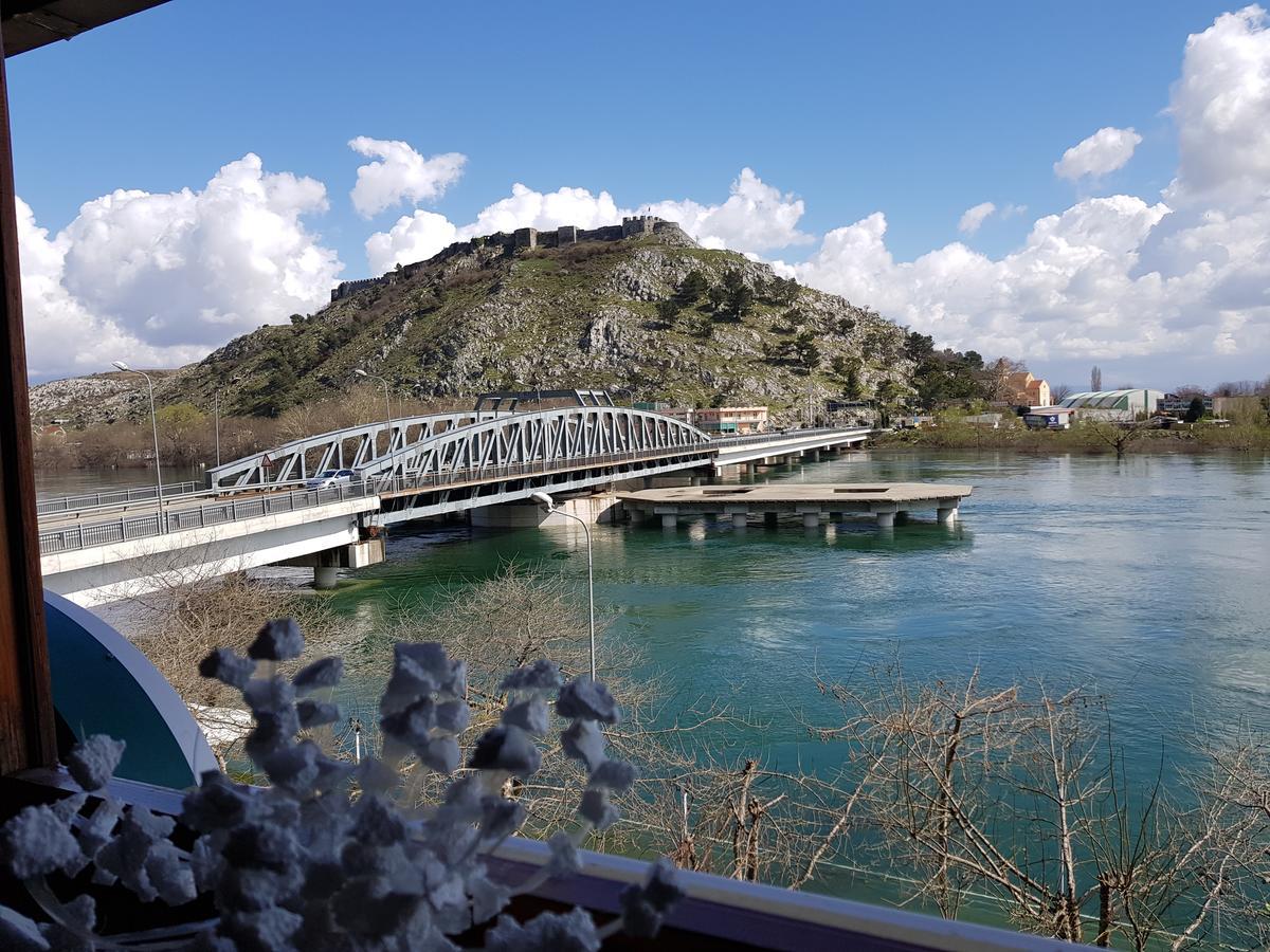 Hotel Vataksi Shkodër Exterior foto